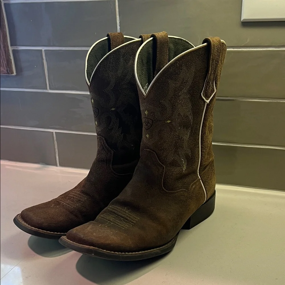 Ariat Women’s Tombstone Dark Brown Western Leather Boots, Size 6 - Picture 2 of 7